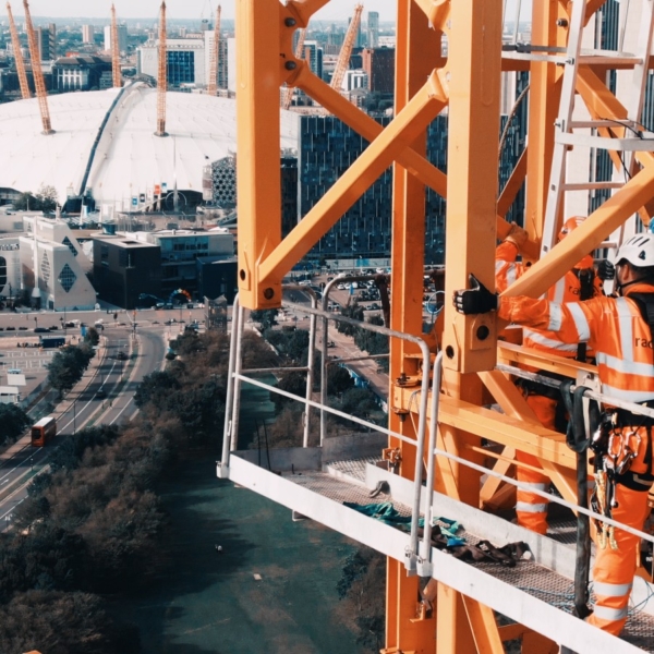 L&Q Greenwich Tie & Climb Operation 1 - Full Video V2.00_02_05_08.Still004